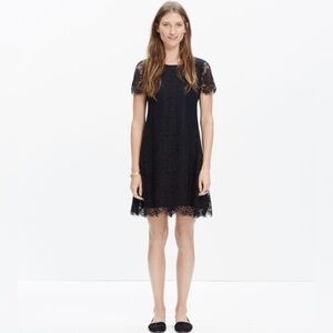 Madewell -  Floral Lace Shift Dress (navy)